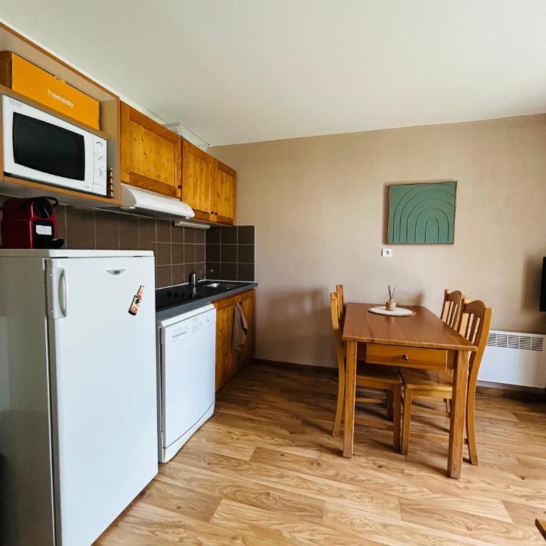Albiez appartement 4 à 6 personnes - Appartement 2 Chambres Deluxe avec Balcon - 7