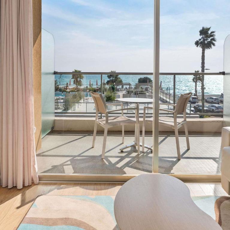 Mercure Villeneuve Loubet Plage - Chambre Supérieure avec Terrasse - Vue sur Mer - 2