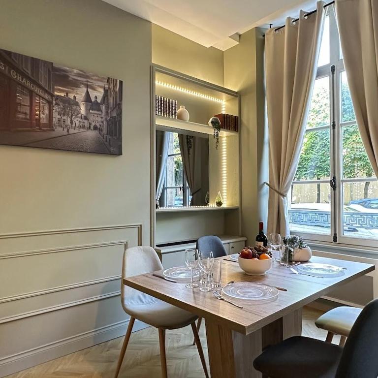 N Sur la Place Romantique Balneo in Nancy - Appartement 1 Chambre - 5