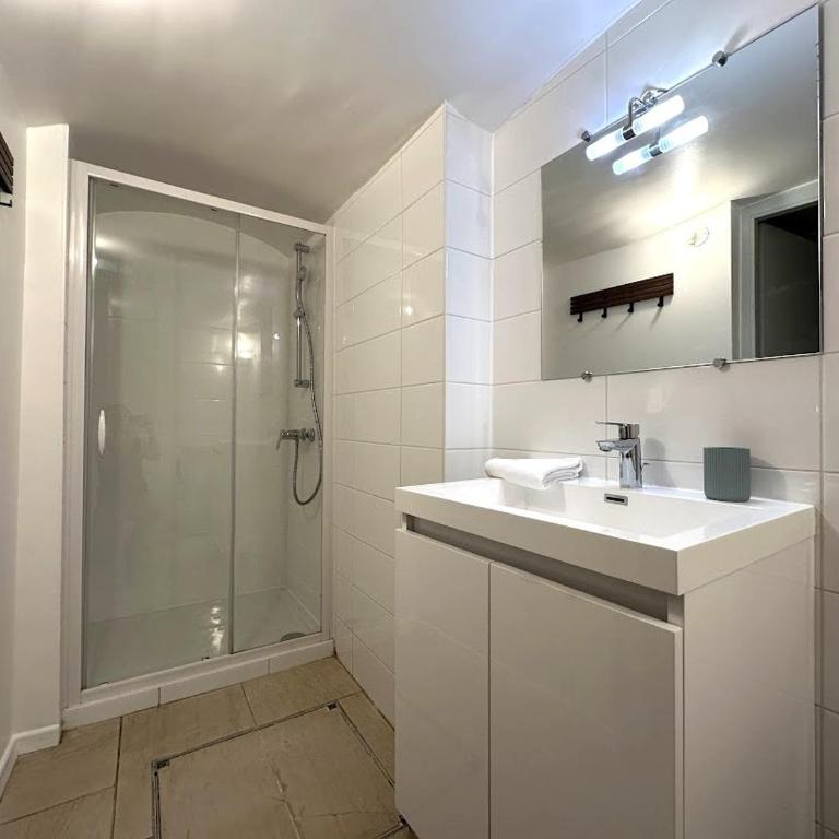 N Sur la Place Romantique Balneo in Nancy - Appartement 1 Chambre - 27