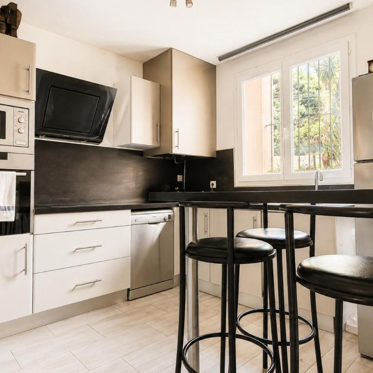 Duplex climatisé avec Parking Terrasse Proche Plages - BENAKEY - Appartement - 4
