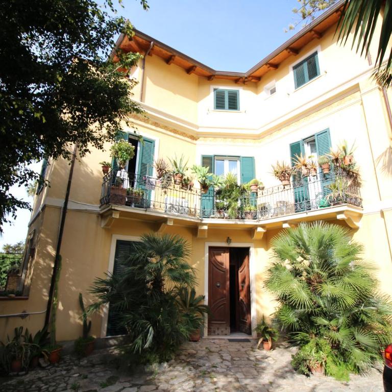 Sara Accommodation - Appartamento con Balcone - 1