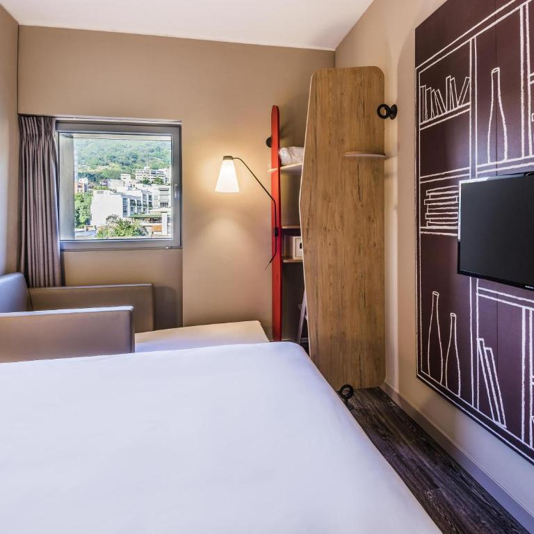 Hotel Ibis Cali Granada - Standard Double Room with Extra Bed - 1