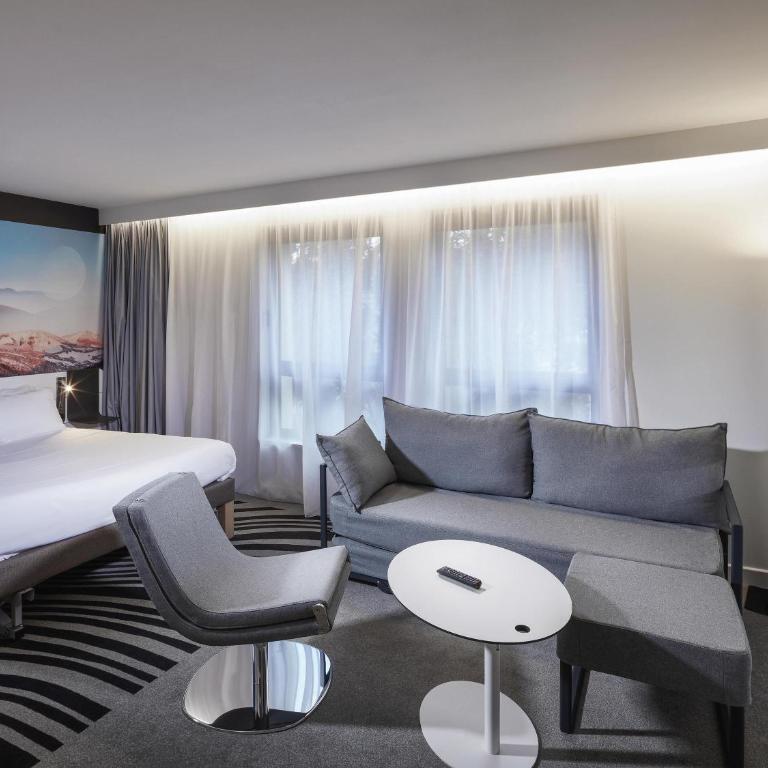 Novotel Suites Colmar Centre - Suite Supérieure Lit Queen-Size avec Canapé-Lit - 1