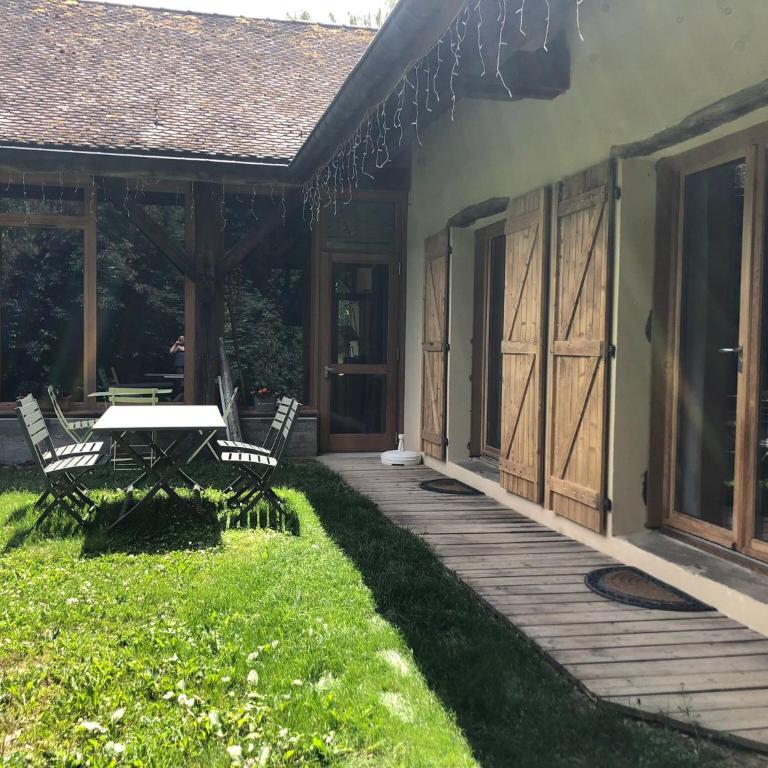 Gîtes du Grand Replomb, Piscine et Jacuzzi - Maison de Vacances - 13