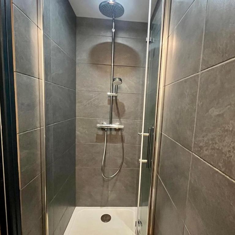 Gîtes du Grand Replomb, Piscine et Jacuzzi - Maison 1 Chambre - 6
