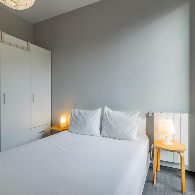 San Sebastian playa Zurriola-NO PARTIES AT HOME-NO FIESTAS EN CASA-300 meters to the beach-90 m2 - Three-Bedroom Apartment - 19