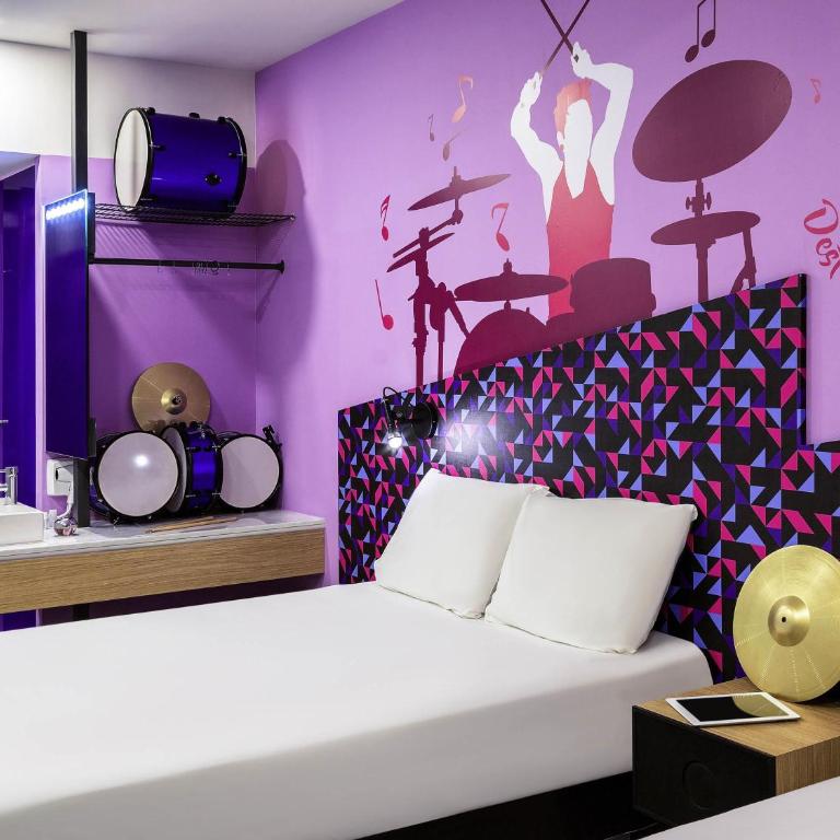 Ibis Styles Merida Galerias - Standard Room with Twin Double Beds - 1
