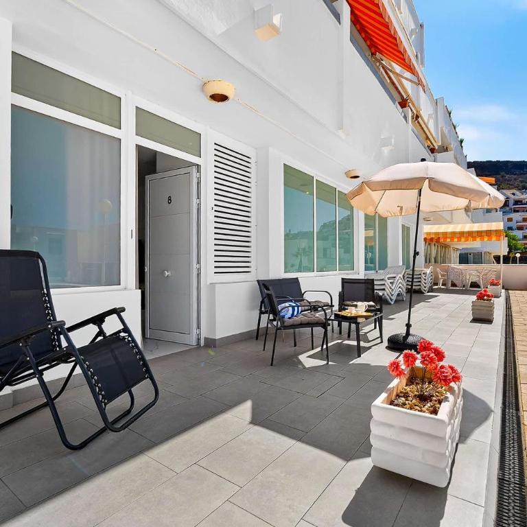 Azahara Playa Suites - Apartment mit 2 Schlafzimmern und Poolblick - 5
