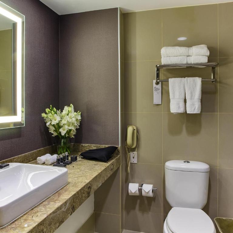 Pullman Lima San Isidro - Suite Junior con cama extragrande - 1