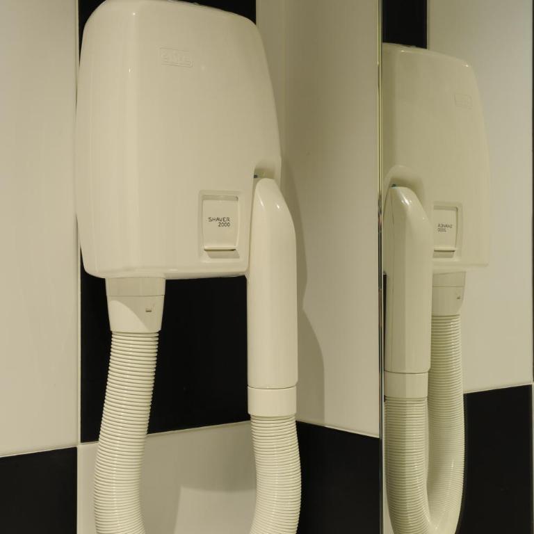 The 3 Ducks Eiffel Tower by Hiphophostels - Cama en habitación compartida mixta de 6 camas - 12