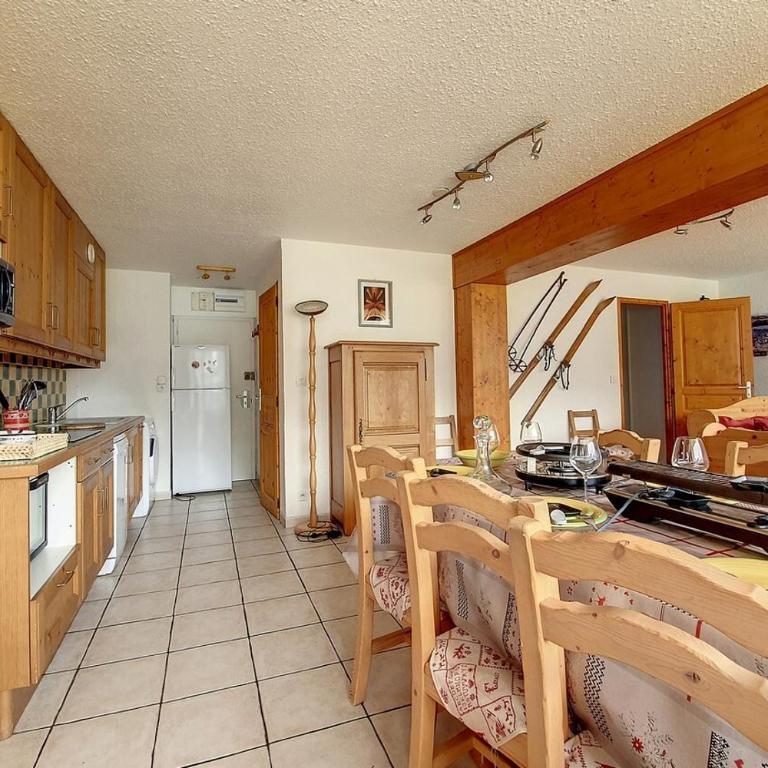 Résidence Aravis - Appartement spacieux · Skis aux pieds · Balcon vue station MAE-0244 - Appartement - 5