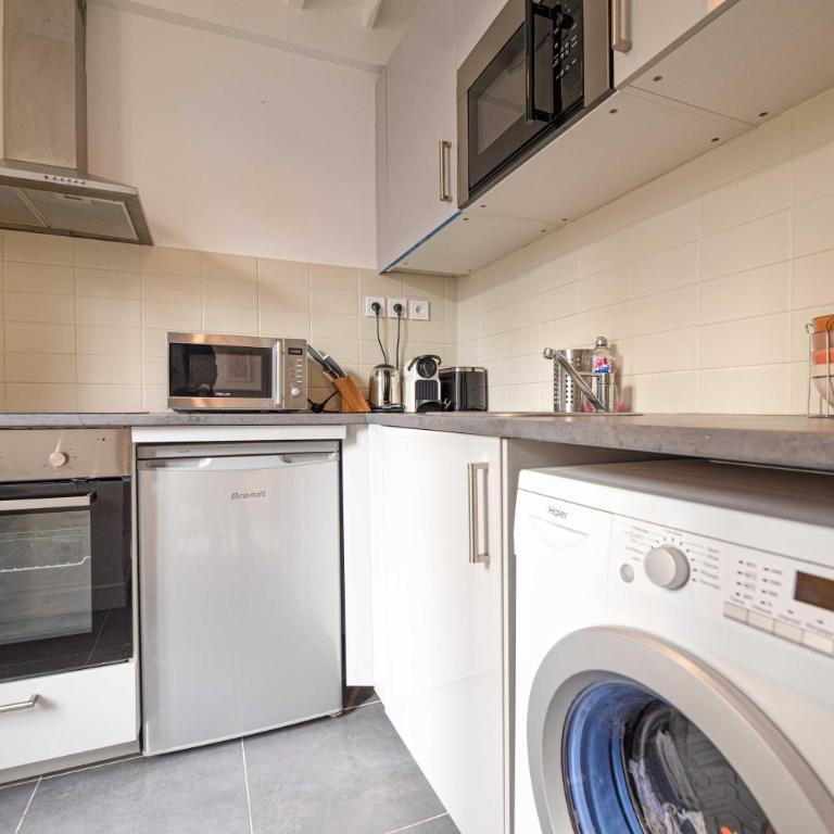 Beautiful Studio in Ile Saint Louis - Studio Lit King-Size avec Canapé-Lit - 6