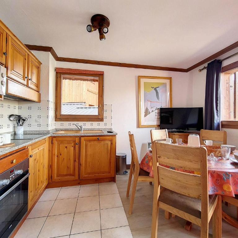 Résidence Sapiniere - Appartement spacieux · Départ ski aux pieds · Terrasse MAE-0574 - Appartement - 2