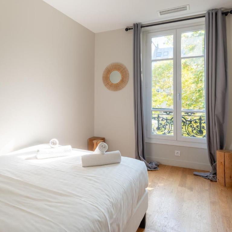 Stylish 2 Bedroom Apartment in Paris - Apartment - 53