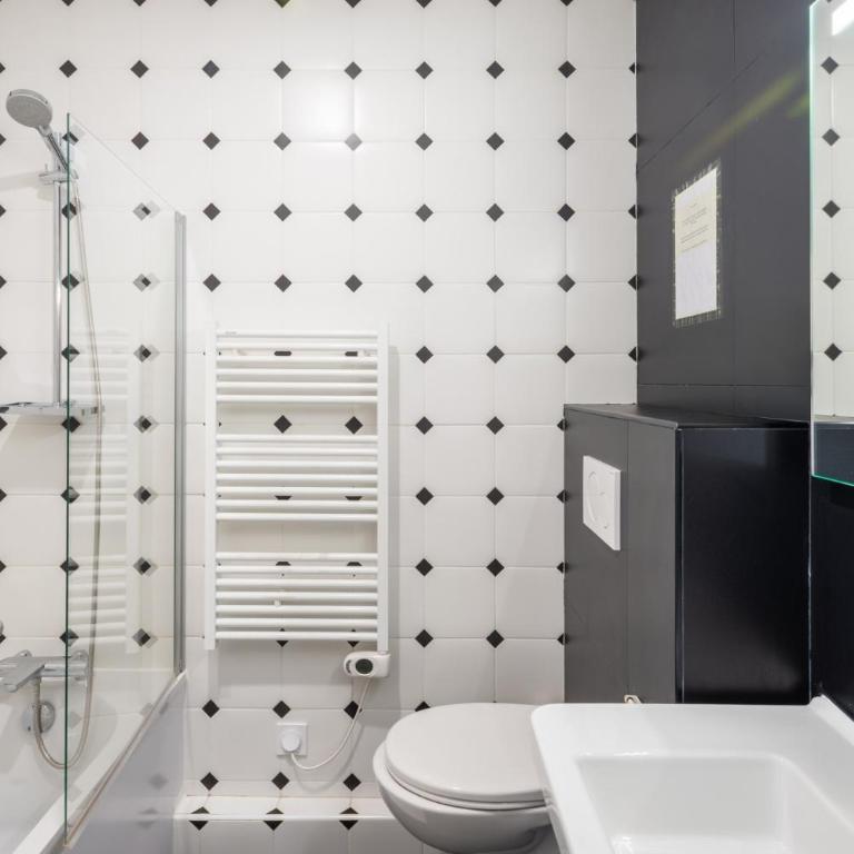 Stylish 2 Bedroom Apartment in Paris - Apartment - 58