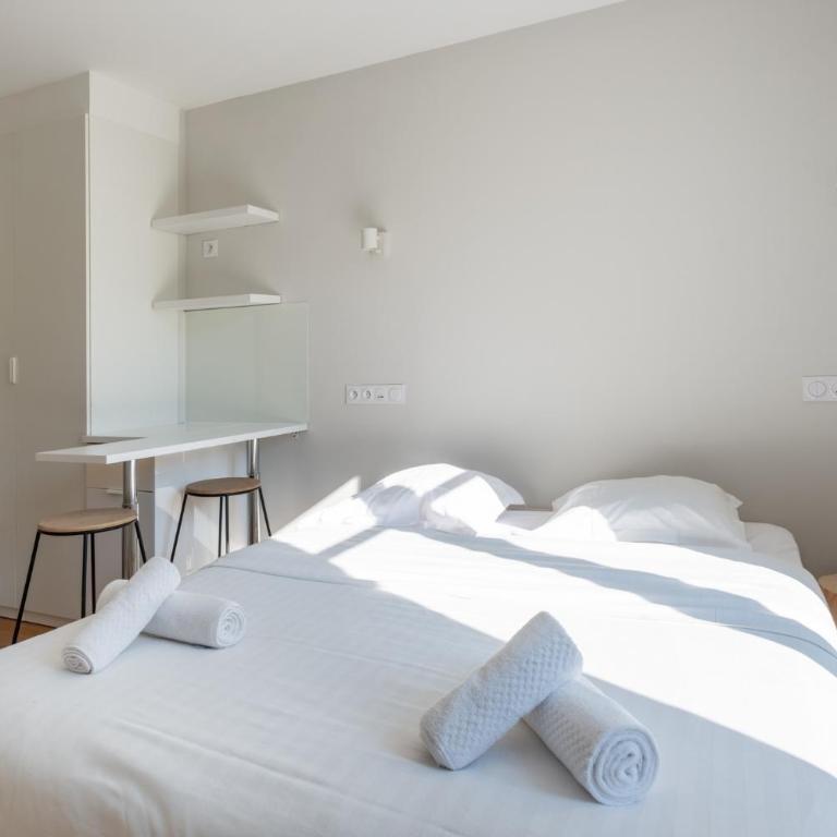 Stylish 2 Bedroom Apartment in Paris - Apartment - 61