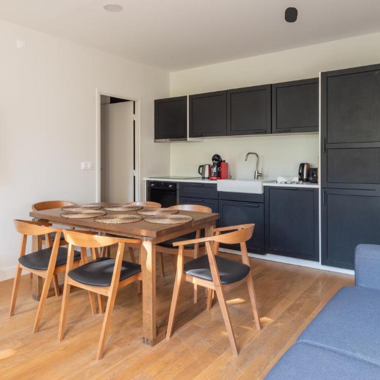 Stylish 2 Bedroom Apartment in Paris - Apartment - 62