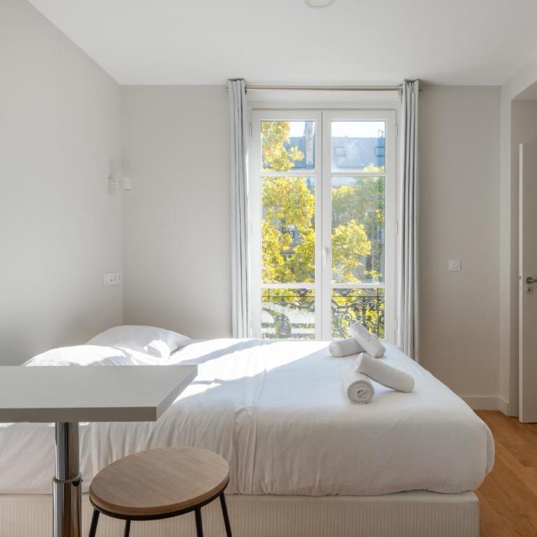 Stylish 2 Bedroom Apartment in Paris - Apartment - 69