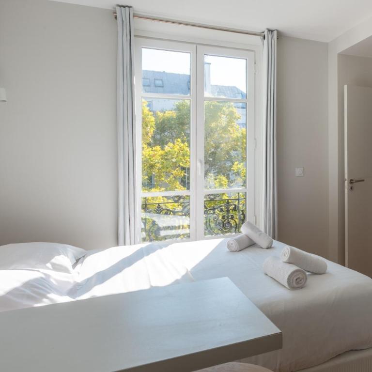 Stylish 2 Bedroom Apartment in Paris - Apartment - 72