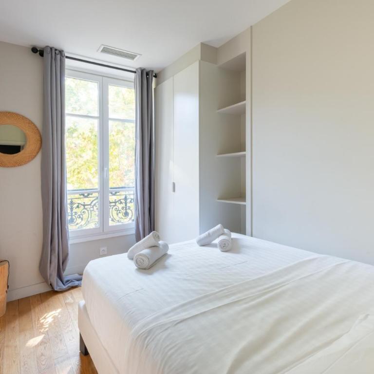 Stylish 2 Bedroom Apartment in Paris - Apartment - 73