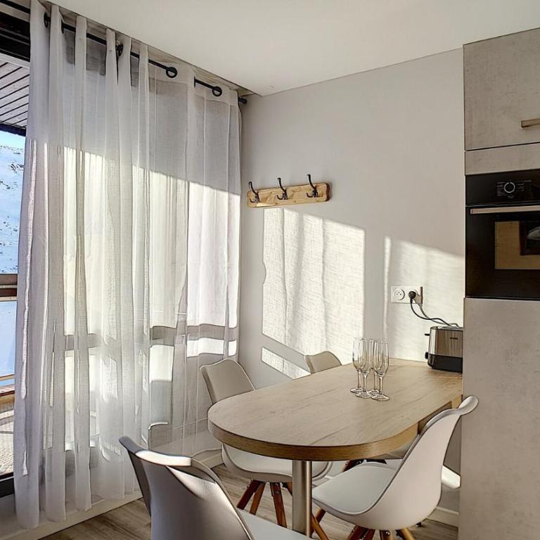 Résidence Coryles A - Appartement rénové avec coin montagne · Accès direct aux pistes · Balcon MAE-1064 - Appartement - 2