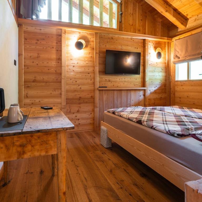 Luxury Alpine Apartment Miliani Free Parking - Four-Bedroom Luxury Apartment - 32