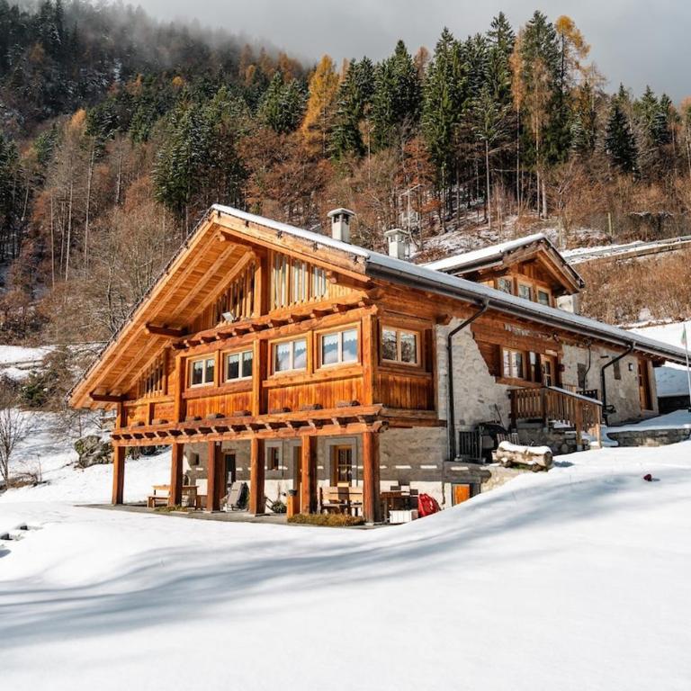 Luxury Alpine Apartment Miliani Free Parking - Four-Bedroom Luxury Apartment - 1