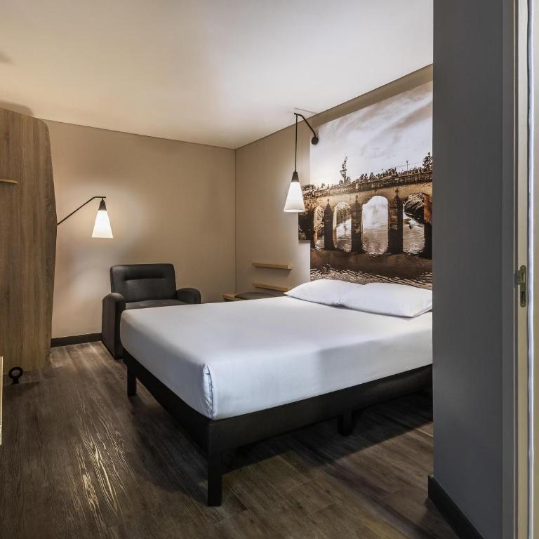 ibis Chia - Habitación Doble Estándar con sofá - 6