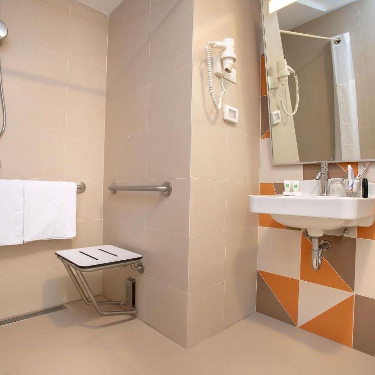 ibis Styles Lima Benavides Miraflores - Queen Room - Disability Access - 2