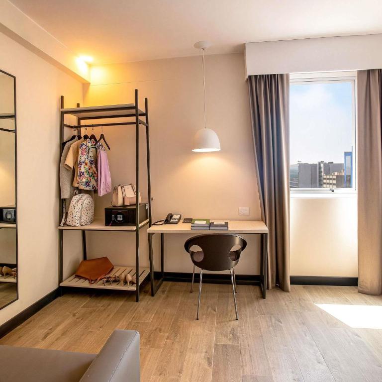 ibis Styles Lima Benavides Miraflores - Queen Room with Sofa Bed - 6