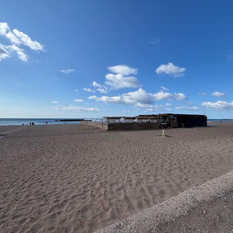 Appart Bord de Mer, Parking privé gratuit,Pour 2 ou 4pers - Apartment mit 1 Schlafzimmer - 22