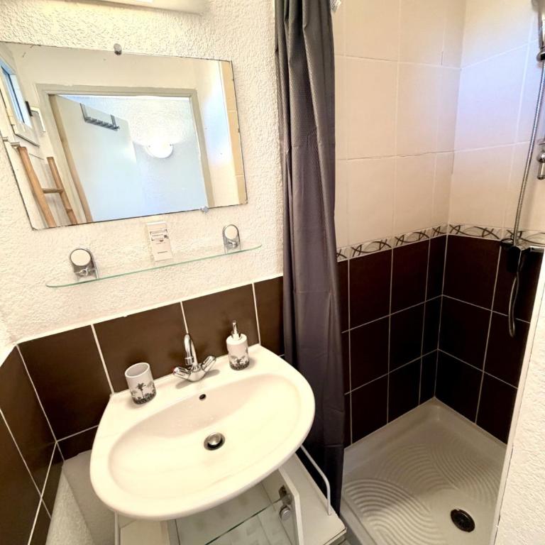 Appart Bord de Mer, Parking privé gratuit,Pour 2 ou 4pers - Apartment mit 1 Schlafzimmer - 18
