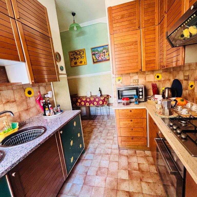 Your house in Rome - 10 minutes from Colosseo! - Appartamento con 3 Camere da Letto - 20