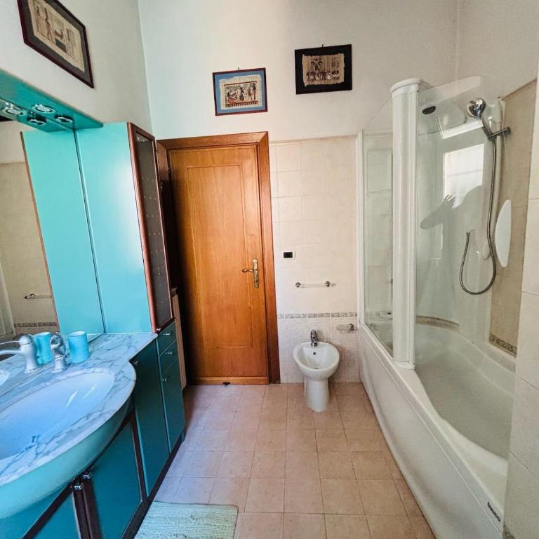 Your house in Rome - 10 minutes from Colosseo! - Appartamento con 3 Camere da Letto - 31