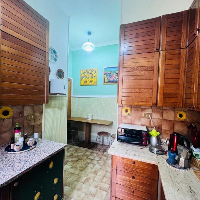 Your house in Rome - 10 minutes from Colosseo! - Appartamento con 3 Camere da Letto - 42