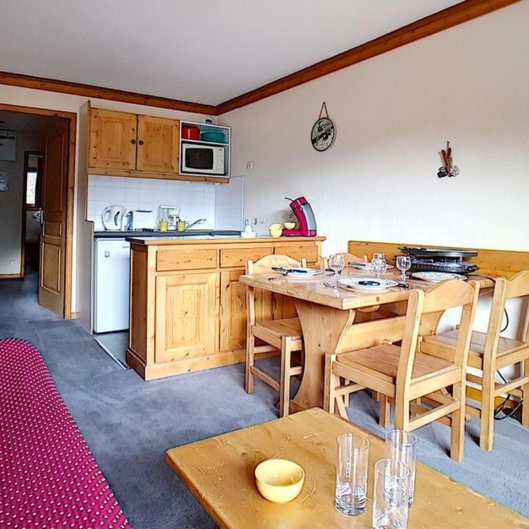 Résidence Valmonts A - Appartement classique · Départ ski aux pieds · Balcon MAE-2364 - Appartement - 2