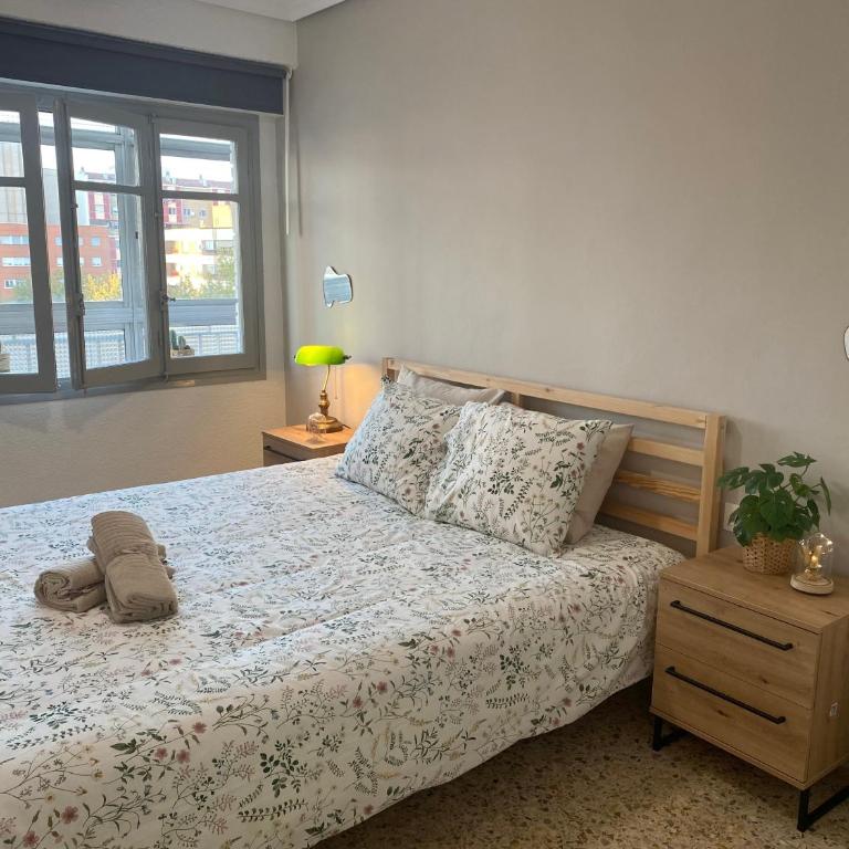 Acogedor apartamento a 5 min del Ave - Apartamento de 3 dormitorios - 4