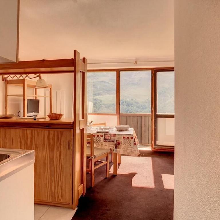 Résidence Sarvan - Appartement lumineux · Départ et retour skis aux pieds · Balcon MAE-2494 - Studio - 5