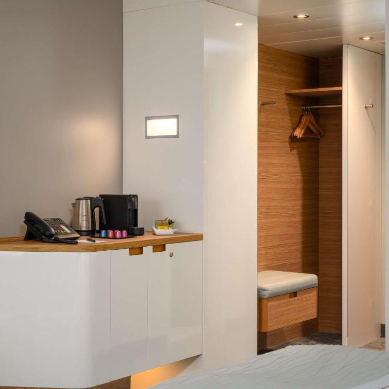 Mövenpick Hotel Lausanne - Superior Zimmer mit Queensize-Bett - 1