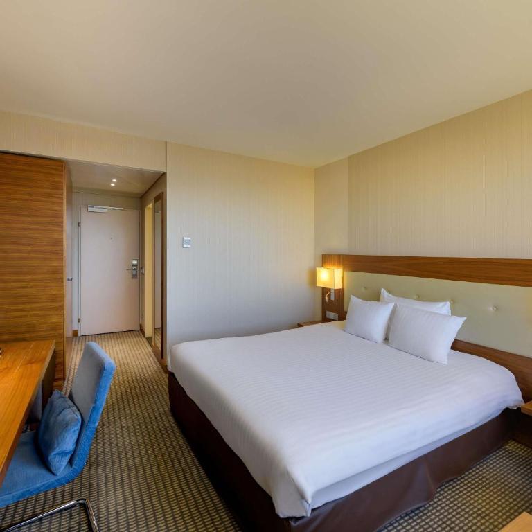 Mövenpick Hotel Geneva - Chambre Lit King-Size Classique - 7