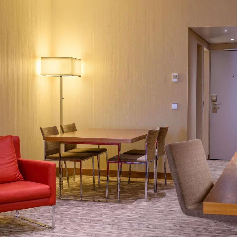Mövenpick Hotel Geneva - Suite Junior Lit King-Size - 7