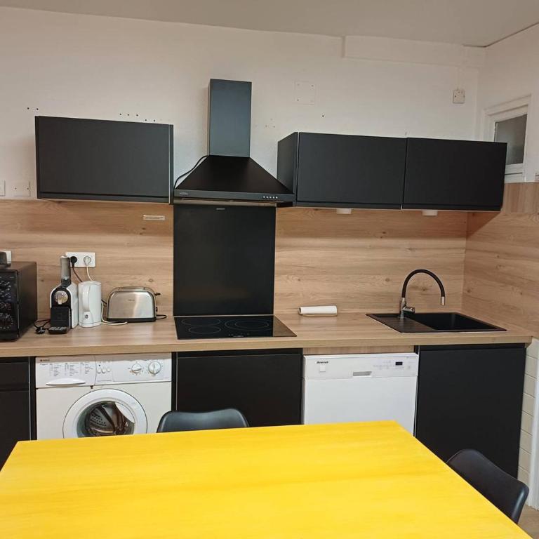 Rénové, balcon, centre Cauterets - FR-1-812-140 - Appartement - 14