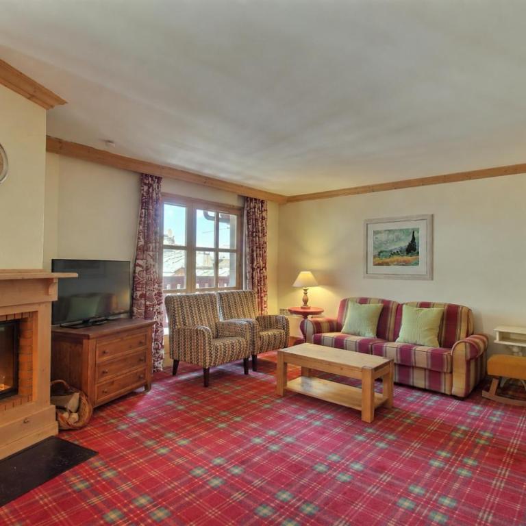 ARC 1950, Appartement 2 chambres, Duplex, Cheminée, 6 pers, Sauna, Hammam, Jacuzzi, Salle de fitness, Piscine intérieure chauffée, Départ et retour skis aux pieds - Appartement 2 Chambres avec Vue sur la Montagne - 5