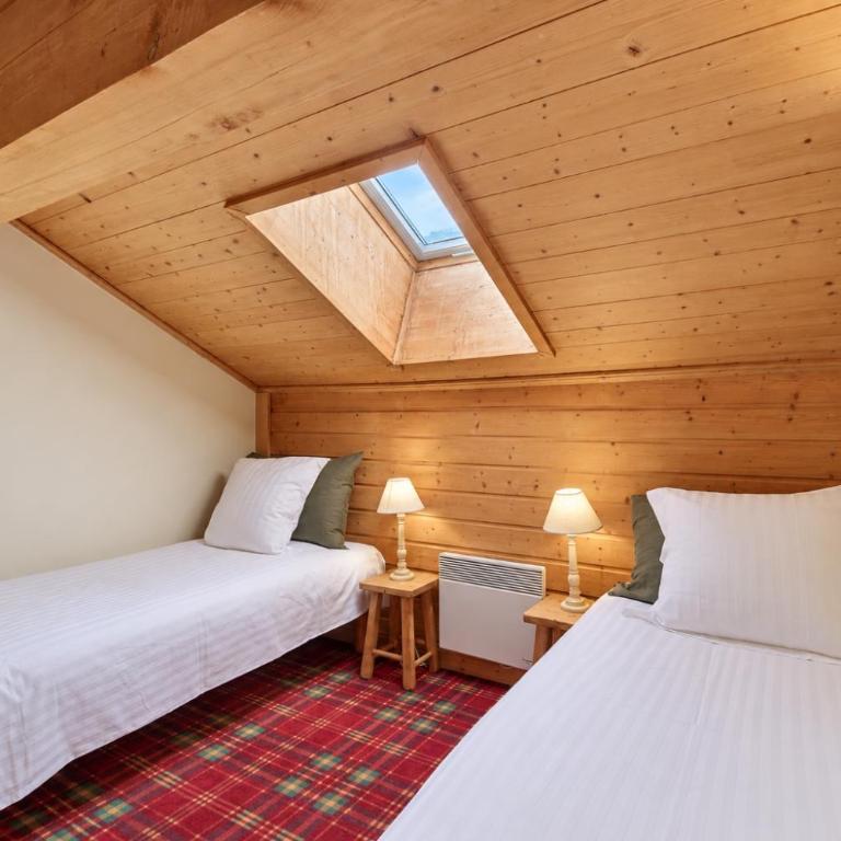 ARC 1950, Appartement 2 chambres, Duplex, Cheminée, 6 pers, Sauna, Hammam, Jacuzzi, Salle de fitness, Piscine intérieure chauffée, Départ et retour skis aux pieds - Appartement 2 Chambres avec Vue sur la Montagne - 12