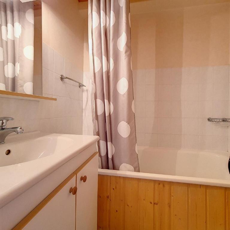 Résidence Grande Masse - Studio lumineux · Départ et retour skis aux pieds · Balcon MAE-3354 - Studio - 4