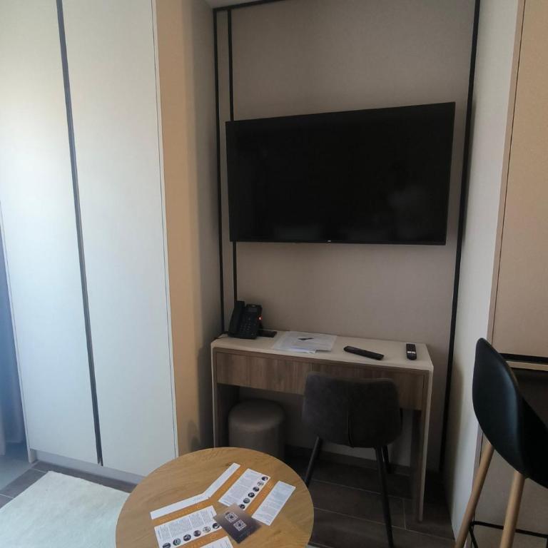 Hotel Sky Panorama - Studio-Apartment - 3