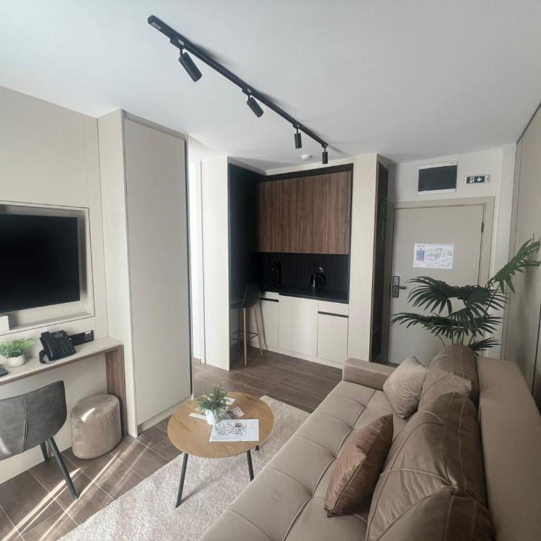 Hotel Sky Panorama - Studio-Apartment - 4