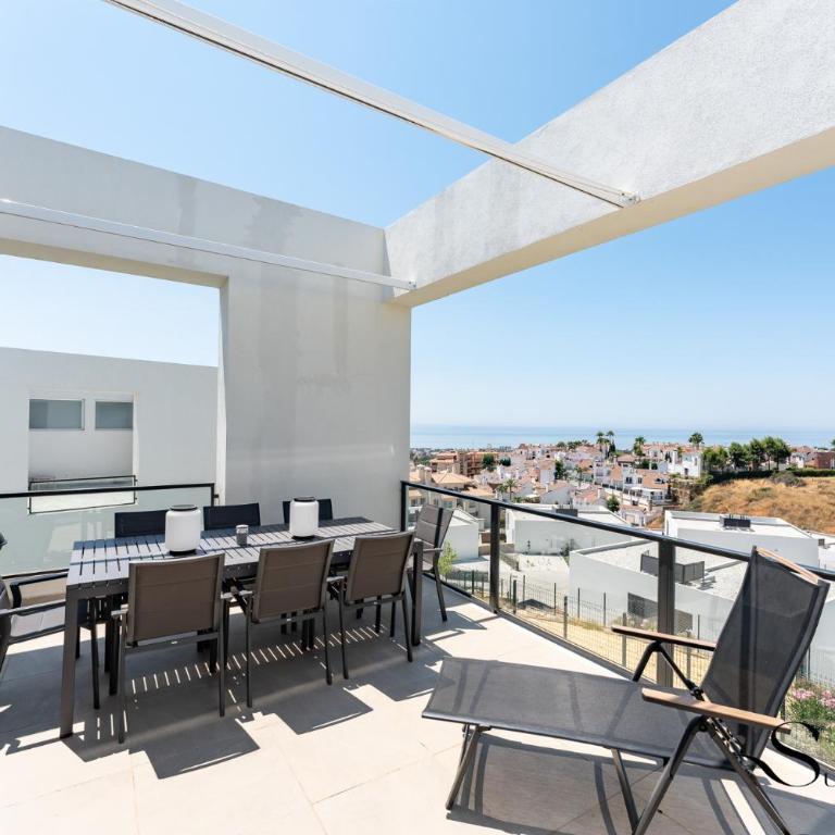 Alya Mijas - Villa Solmare - Direct Sea View and Hot Tub - Villa Superior - 13