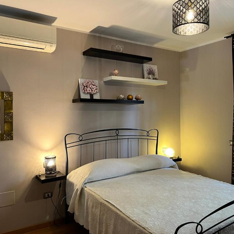 Gino Cervi 23 - One-Bedroom Apartment - 1